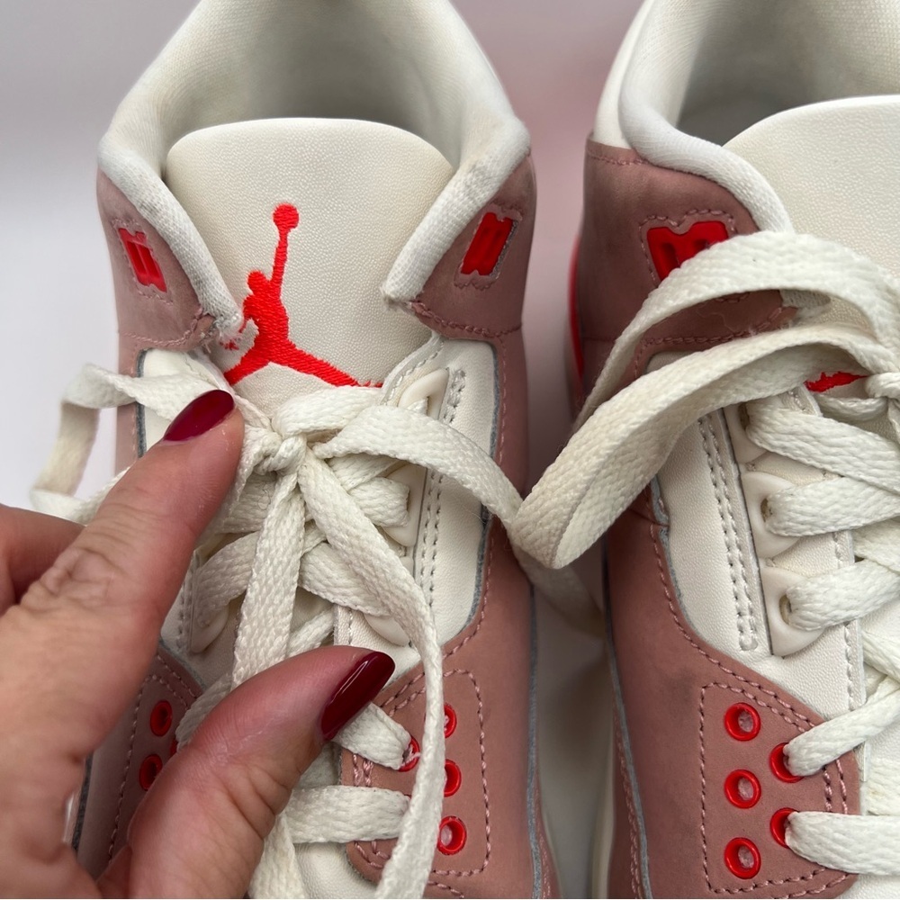 Air Jordan 6 Retro Sneaker - Picture 3 of 9
